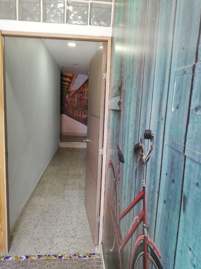 Aparta Estudio 7051 Medellín Exterior foto